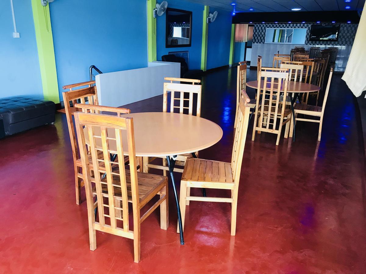 Lake City Resort アヌラーダプラ エクステリア 写真