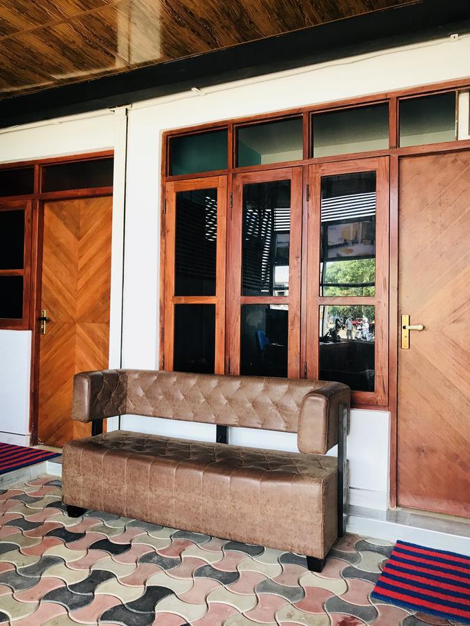 Lake City Resort アヌラーダプラ エクステリア 写真